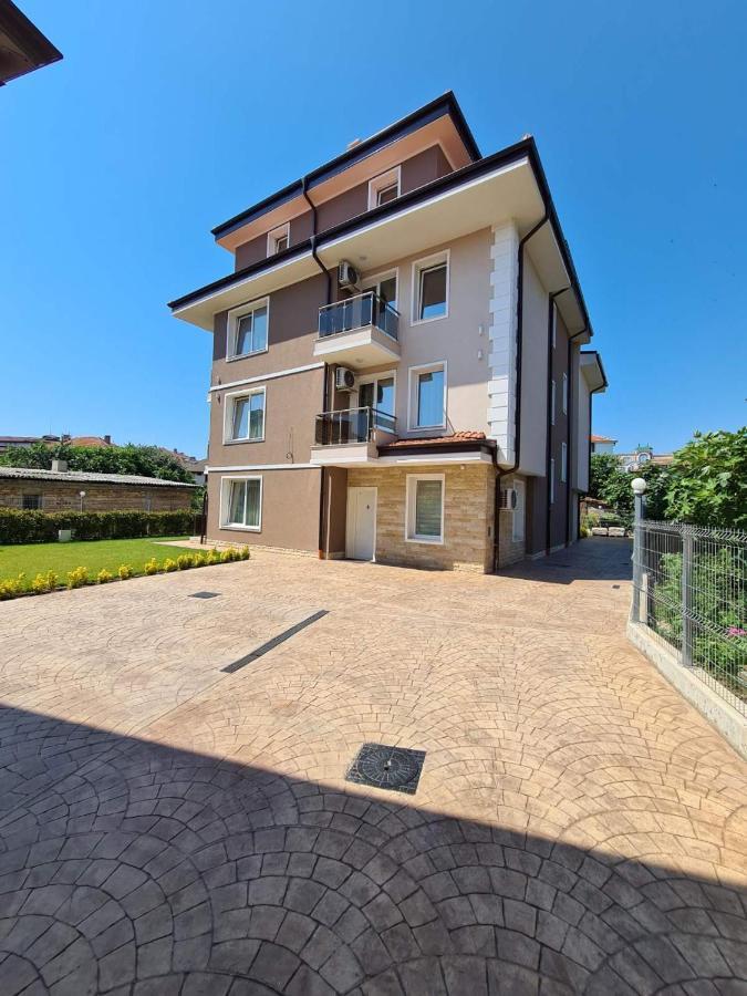 Villa Yanevi رافدا المظهر الخارجي الصورة
